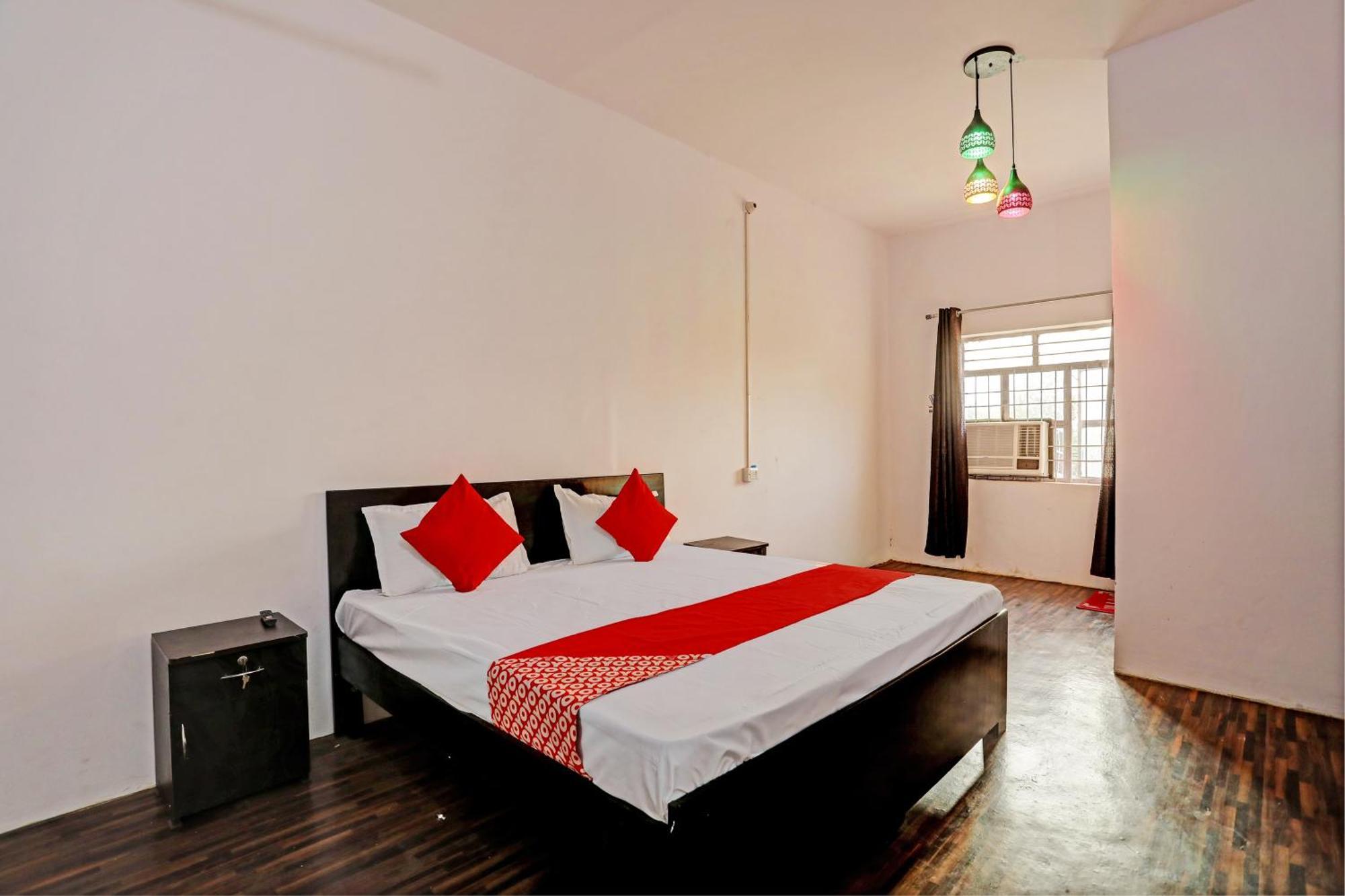 Hotel O Samrat Ghaziabád Exteriér fotografie