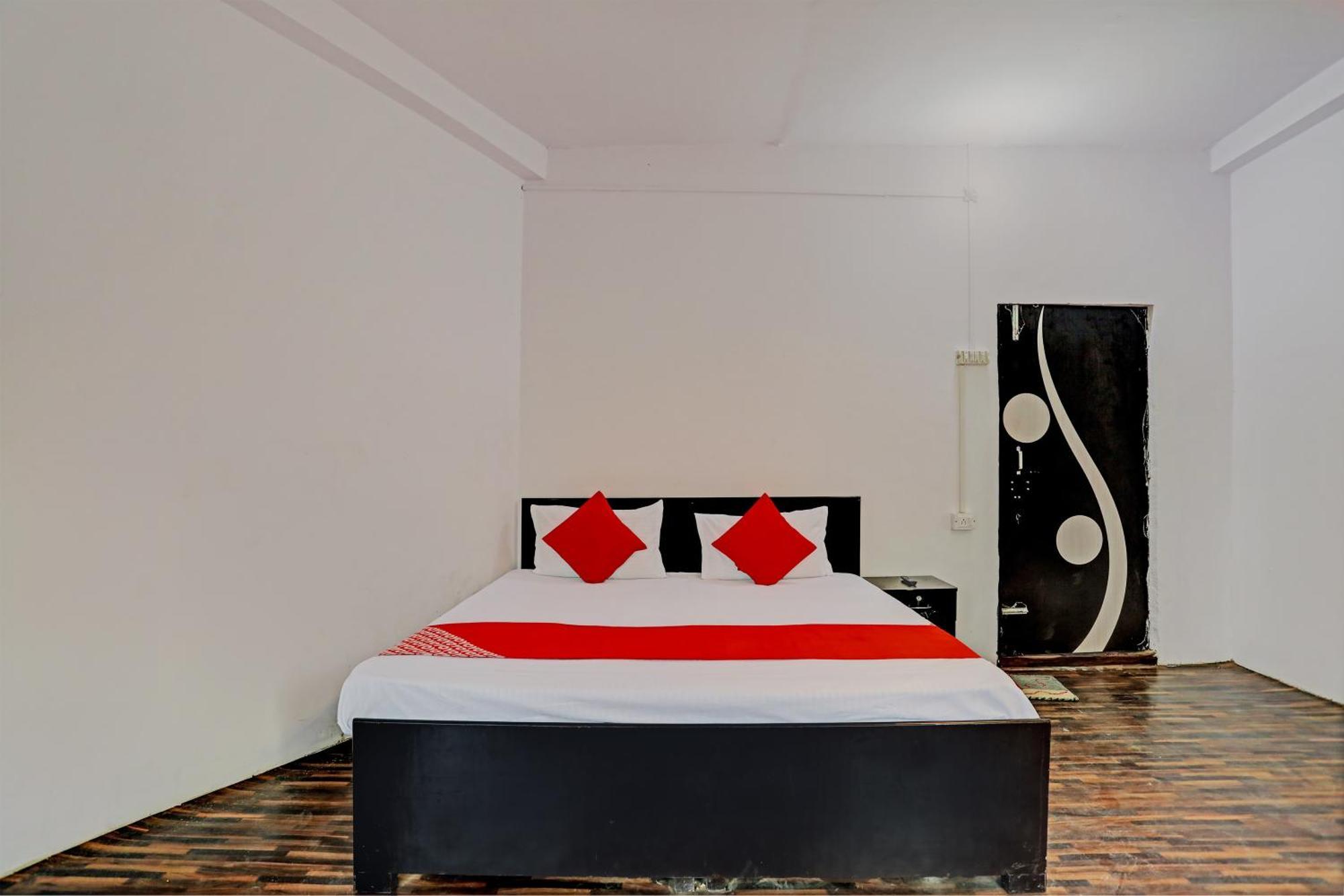 Hotel O Samrat Ghaziabád Exteriér fotografie